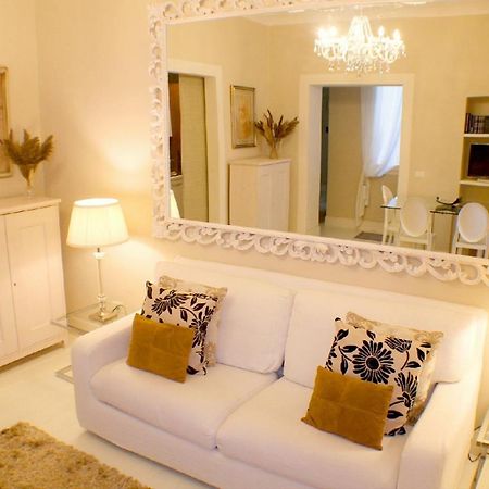 White Florence Suite Luaran gambar