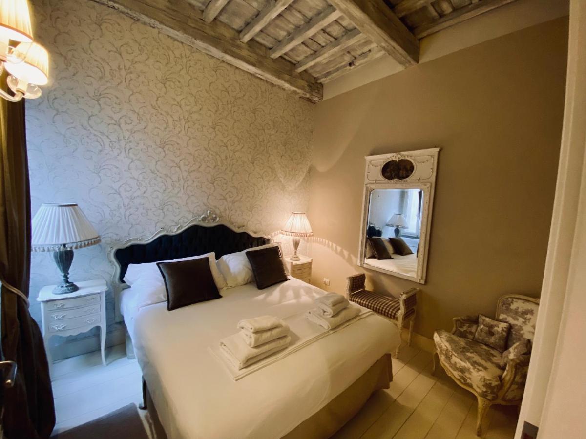 White Florence Suite Luaran gambar