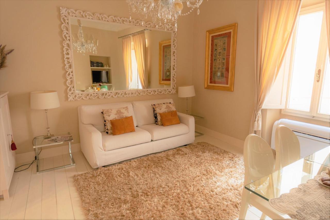 White Florence Suite Luaran gambar