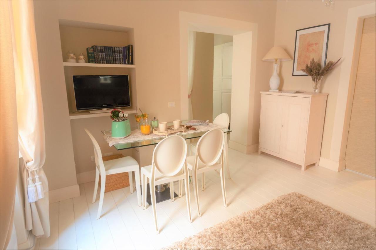 White Florence Suite Luaran gambar