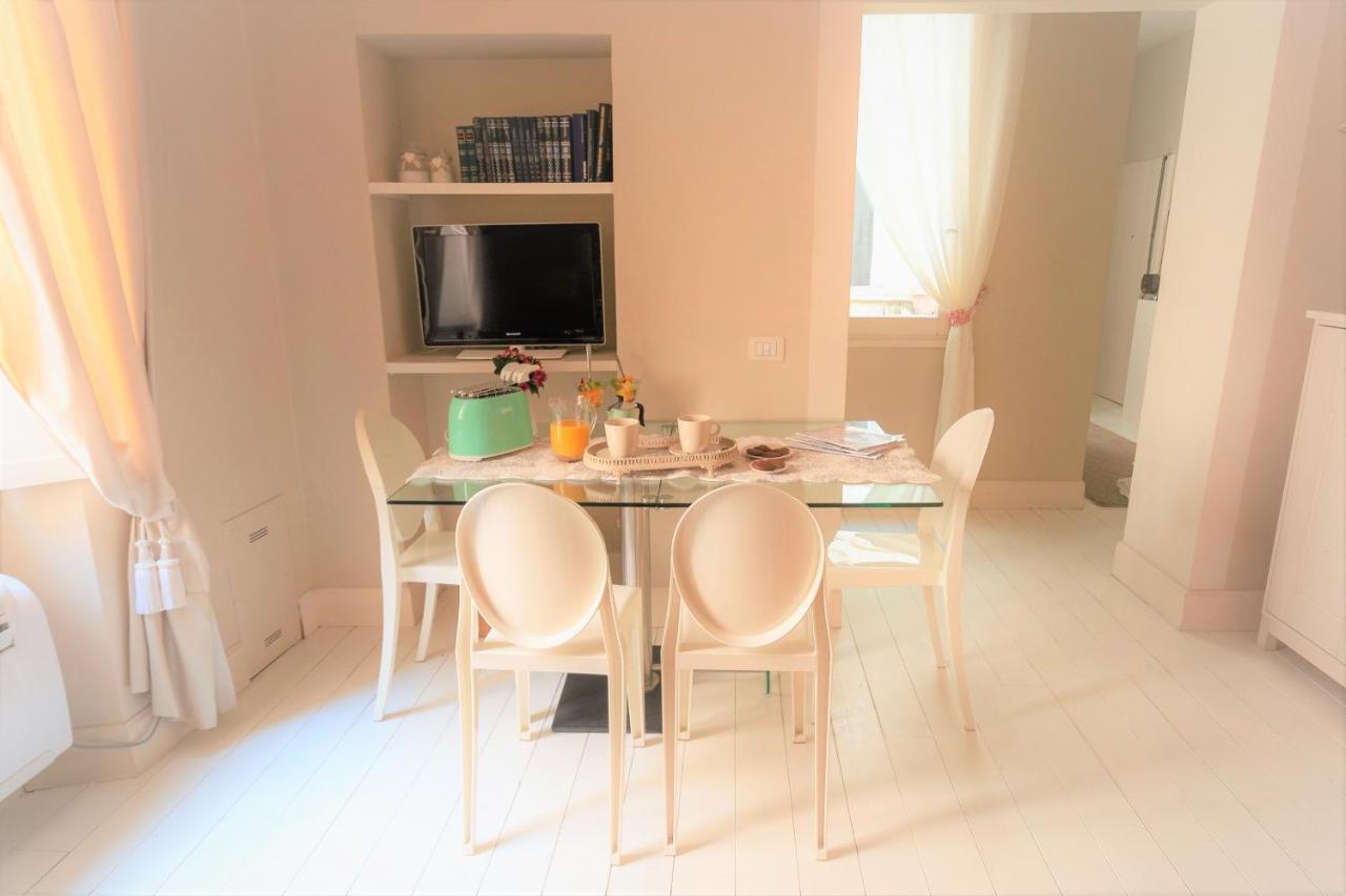 White Florence Suite Luaran gambar