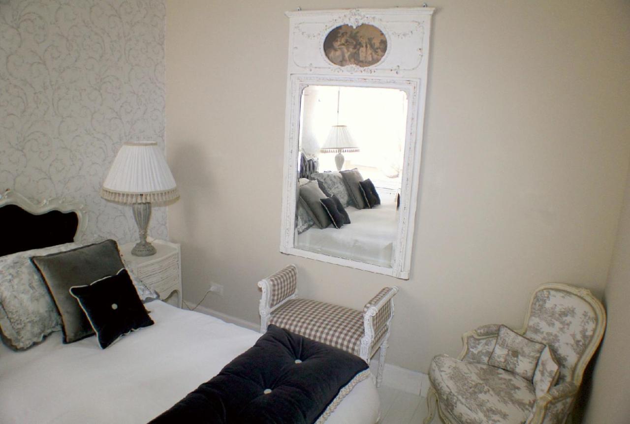 White Florence Suite Luaran gambar
